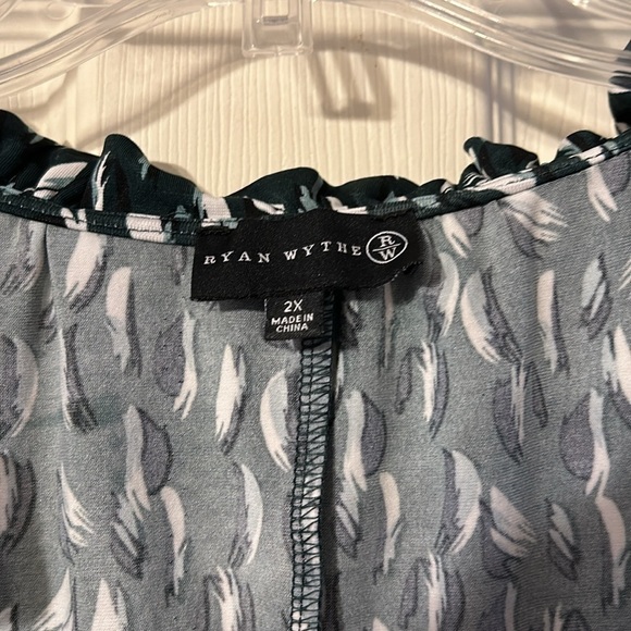 Ryan Wythe Dark Green Dressy Tank Top 2X - Picture 2 of 5